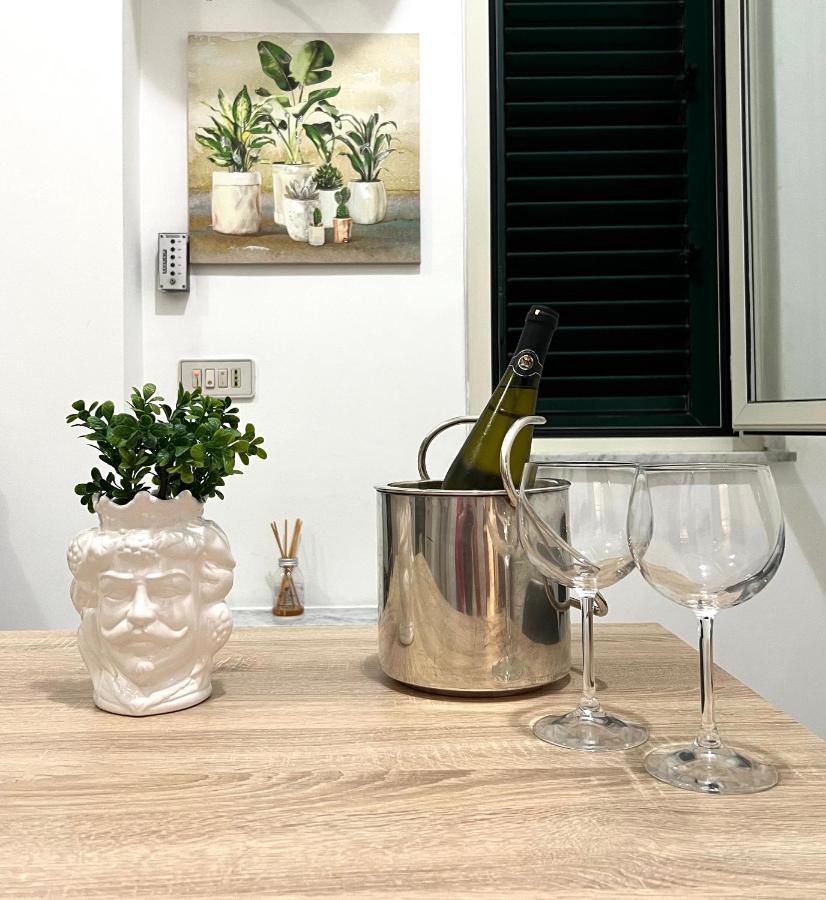Gabry Central Apartment Palermo Eksteriør billede